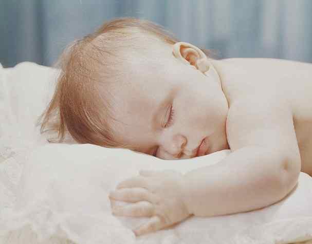 孩子睡觉总是睡不踏实怎么办 孩子睡不好的原因是什么